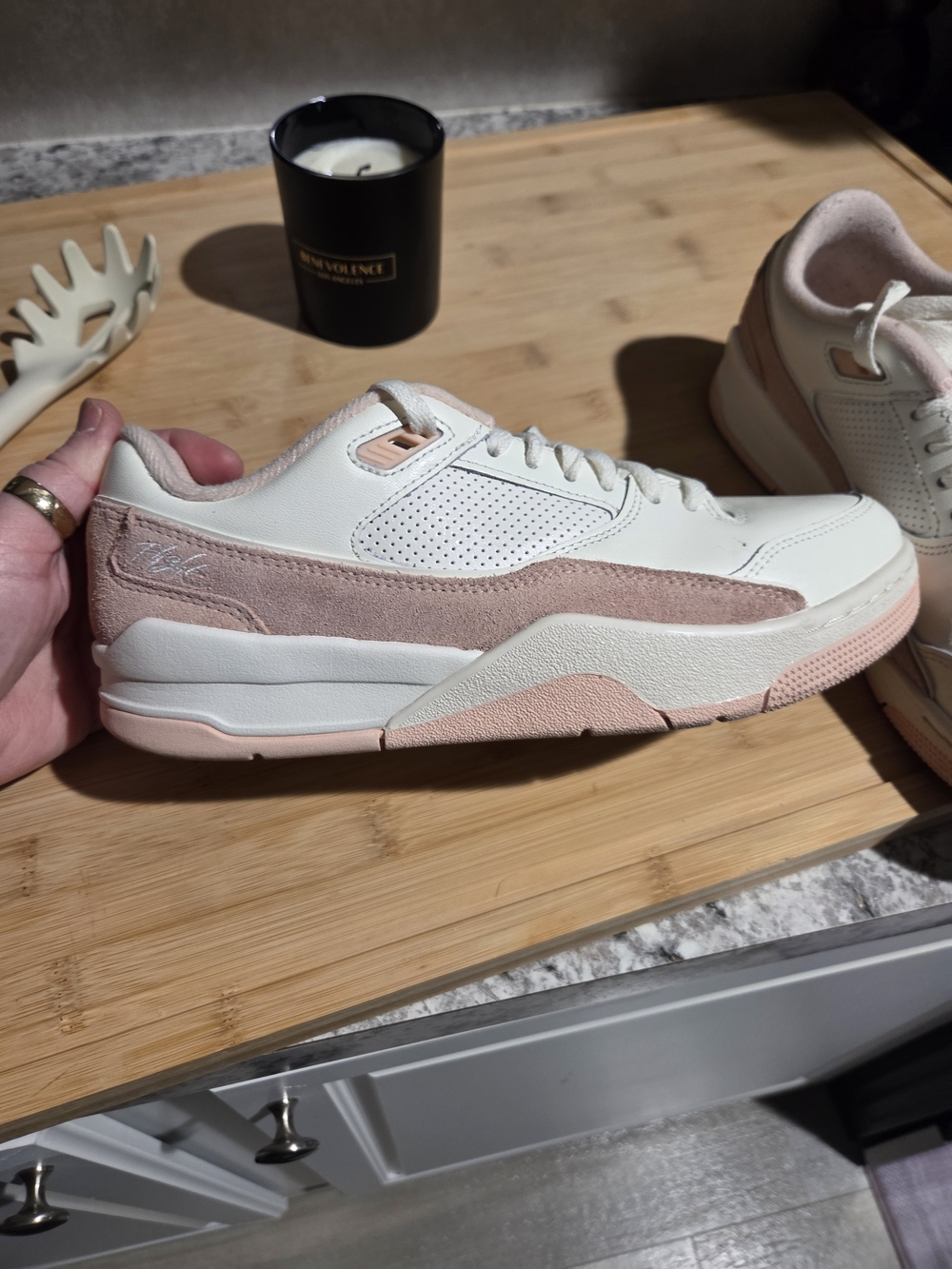 Jordan WMNS Flight Court Women’s Sneakers - Sail/Washed Pink. Sz W9